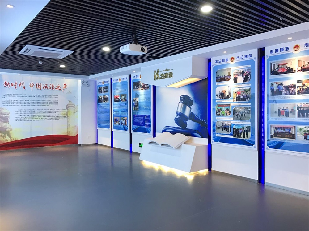 如何通過(guò)紅色展館設(shè)計(jì)展示黨的創(chuàng)新實(shí)踐和改革成果？